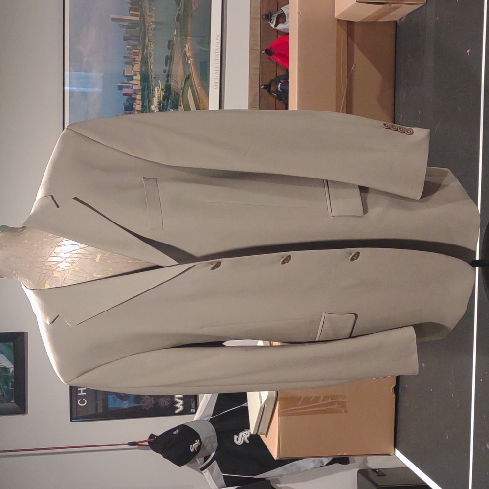 NWOT Men Sports Coat Blazer by DKNY ESSENTIALS Size 44T